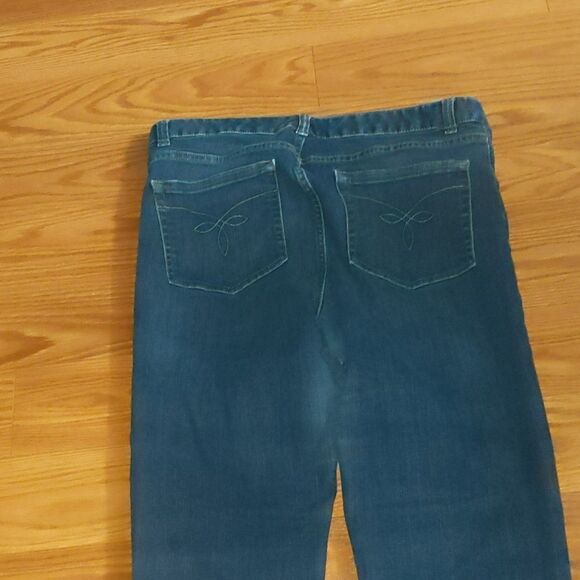 CHAPS Madden Straight Jeans Sz 12EUC - Picture 8 of 8